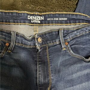 Denizen from Levi's Women's High-Rise Skinny Jeans - Dark Blue